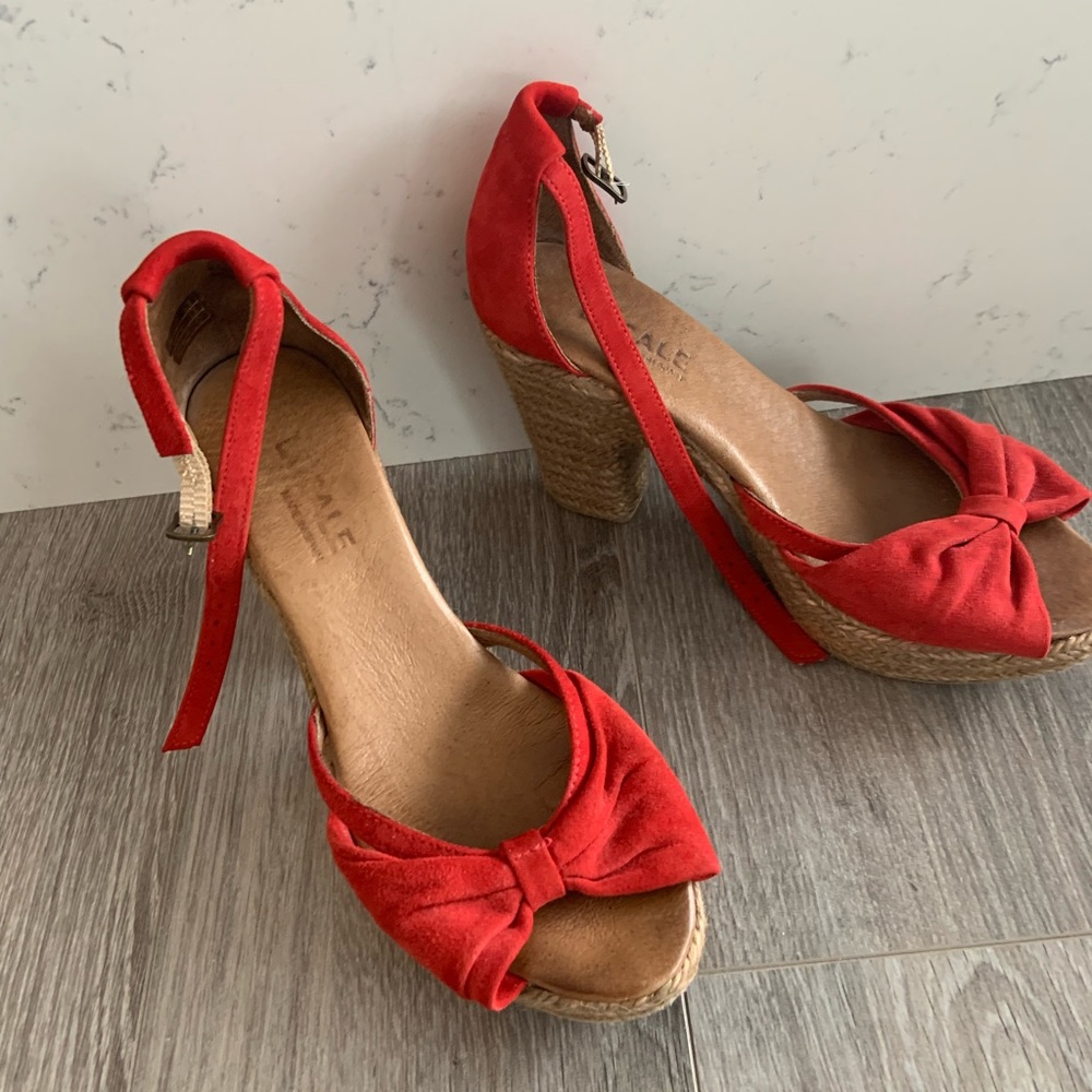 Sandals - Picture 3 of 5